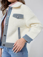 R&B | Kurze Teddyjacke mit Denimdetails Polyester und Baumwolle Trendy und Komfortabel