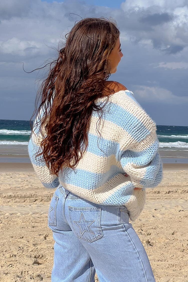 R&B | Gestreifter Strickpullover mit Schulterfreiem Design Schicker Herbstpullover
