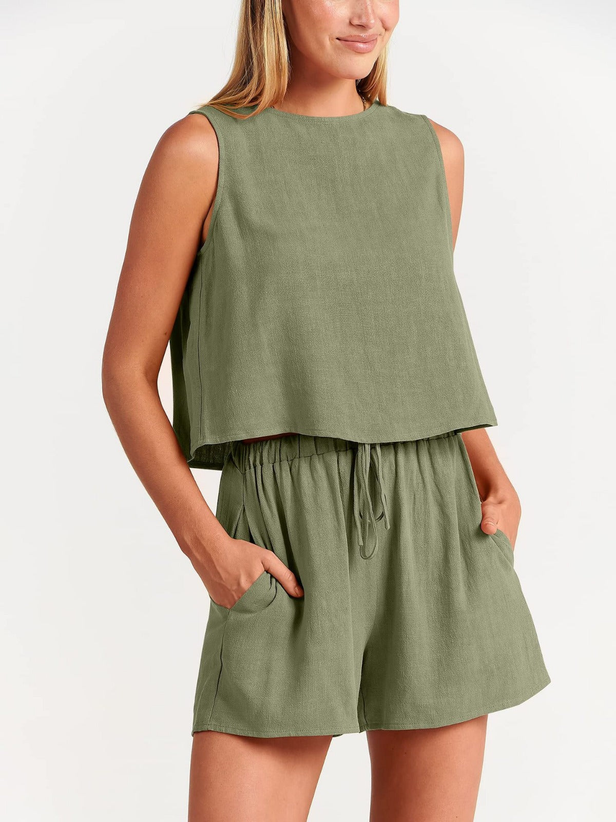 R&B | Zweiteiliges Set aus ärmellosem Oberteil und Shorts