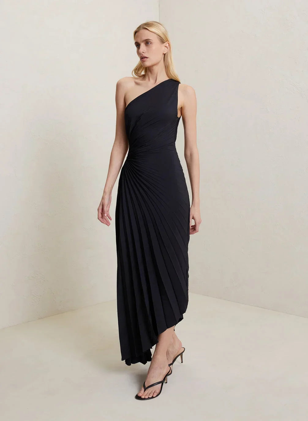 Sabrina | Eine Schulter-Maxikleid