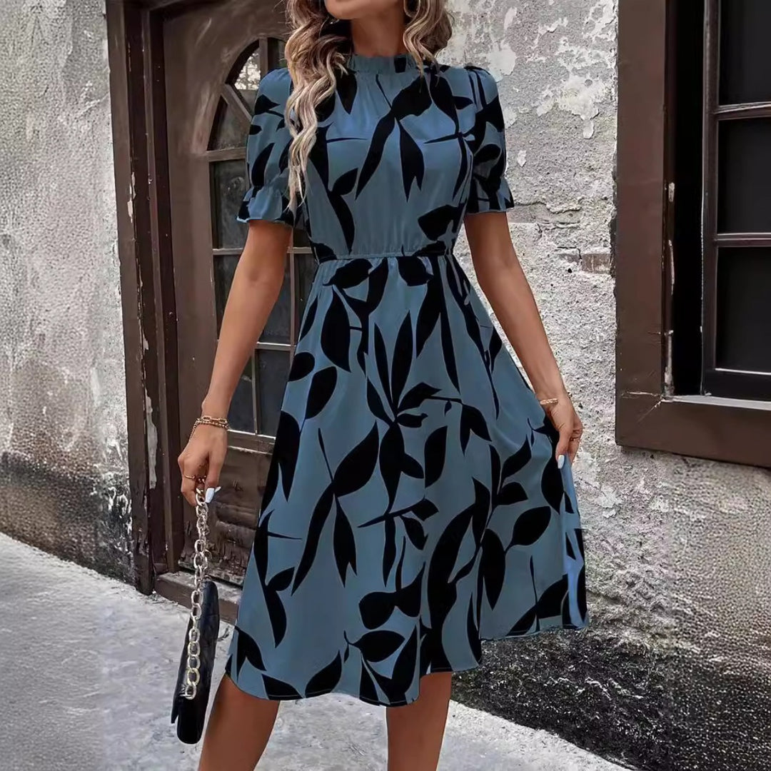 R&B | Kleid mit Rundhalsausschnitt und Rüschen