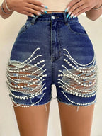 R&B | Zerrissene Denim-Shorts mit hoher Taille und handgefertigter Perlenkette für Damen