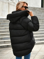 R&B | Kurze Steppjacke mit Kapuze und Stehkragen für Damen Ideal Bei Kaltem Wetter