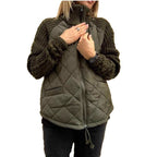 R&B | Gemütliche Steppjacke mit Strickärmeln für Frauen