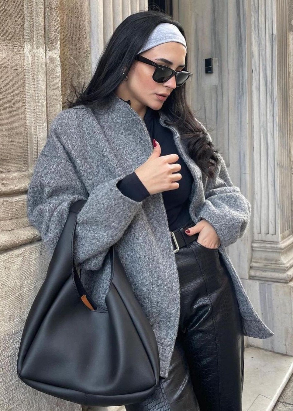 R&B | Klassische Bouclé Bomberjacke