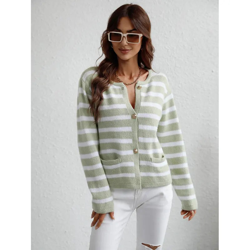 R&B | Gemütlicher Grobstrickpullover mit Knopfblende und Seitentaschen