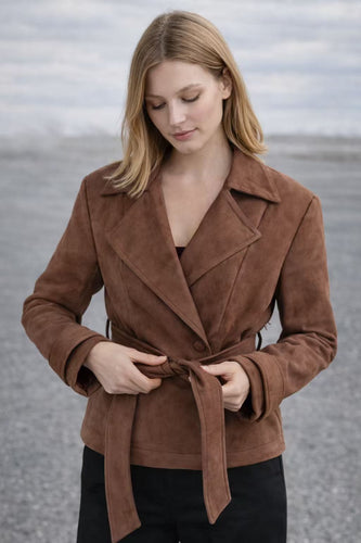 Damen Luxus Wildlederjacke mit taillierbarem Gürtel und elegantem Revers R&B