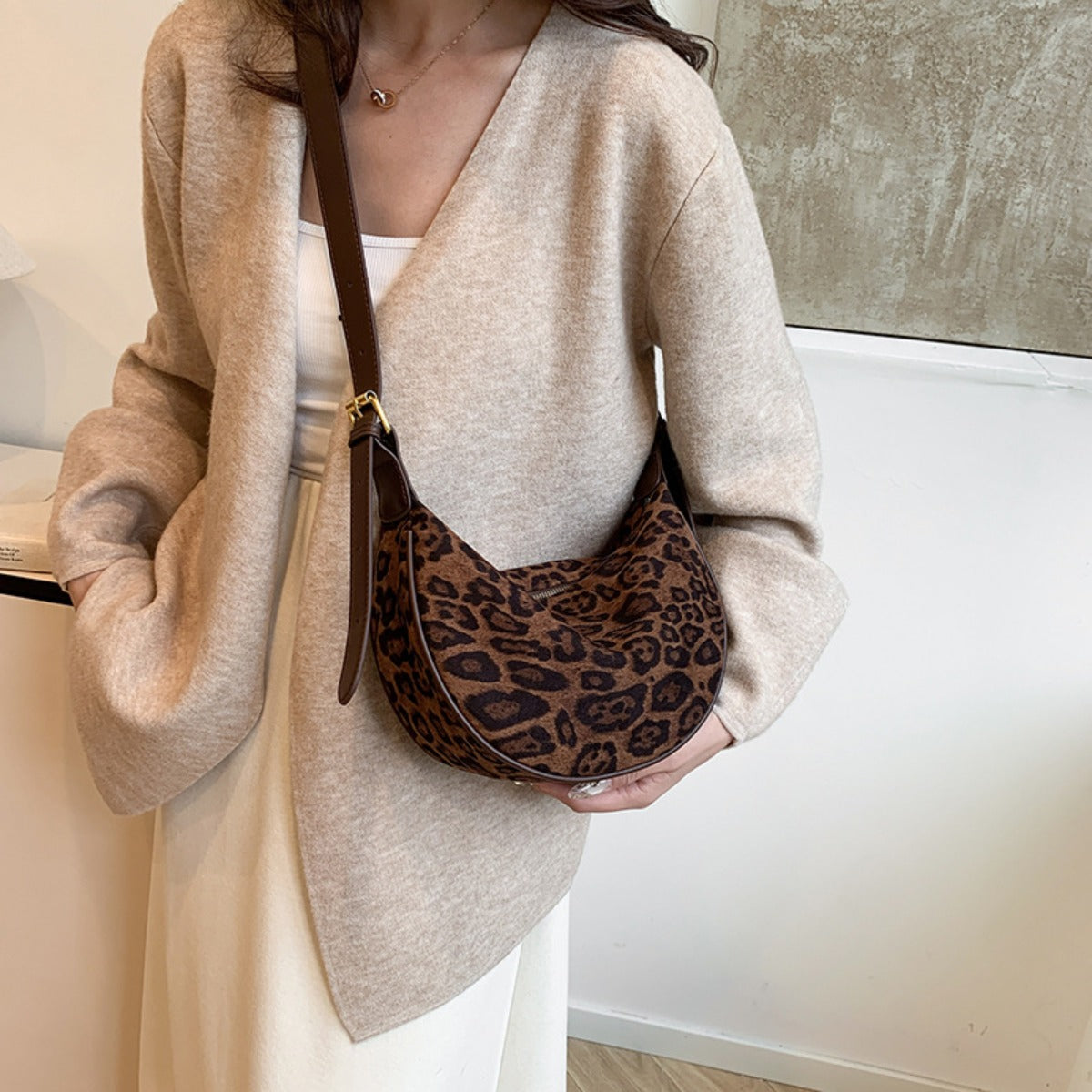 R&B | Vintage Umhängetasche mit Leopardenmuster