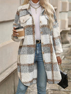 R&B | Karierter Knopfjacke mit Fuzzy Muster