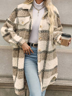 R&B | Karierter Knopfjacke mit Fuzzy Muster