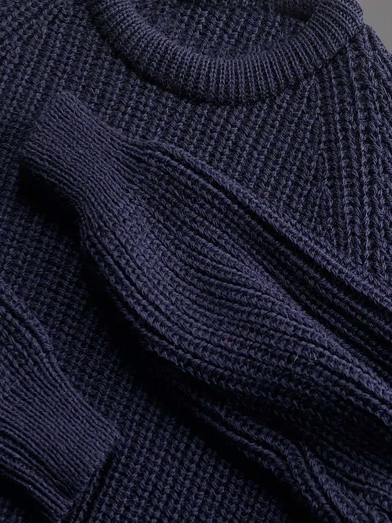 R&B | Dicke Strickjacke Im Robusten Design Wolle Wärme und Komfort