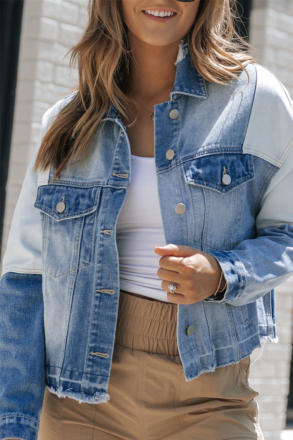 R&B | Denimjacke mit Patchwork und Fransigem Saum Herbst Frauen