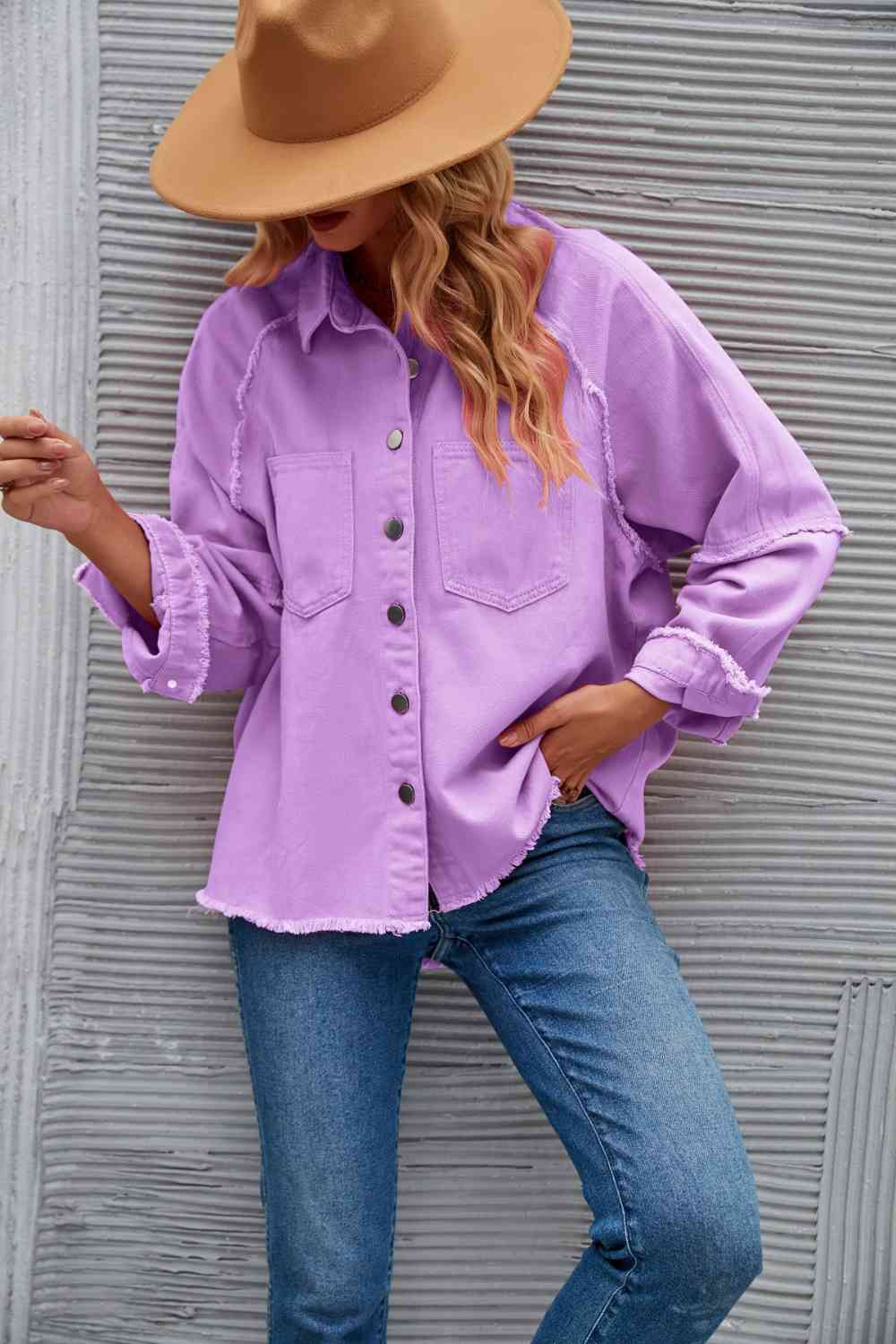 R&B | Raw Hem Kragen Denimjacke