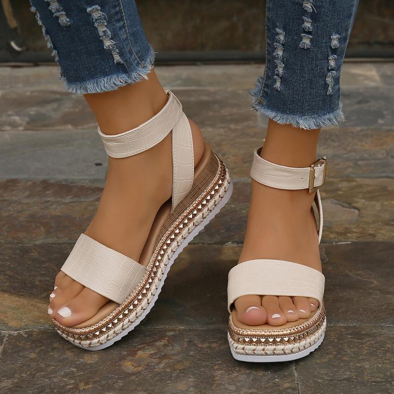 R&B | Sommer Sandalen mit Schnallenriemen und Plateau