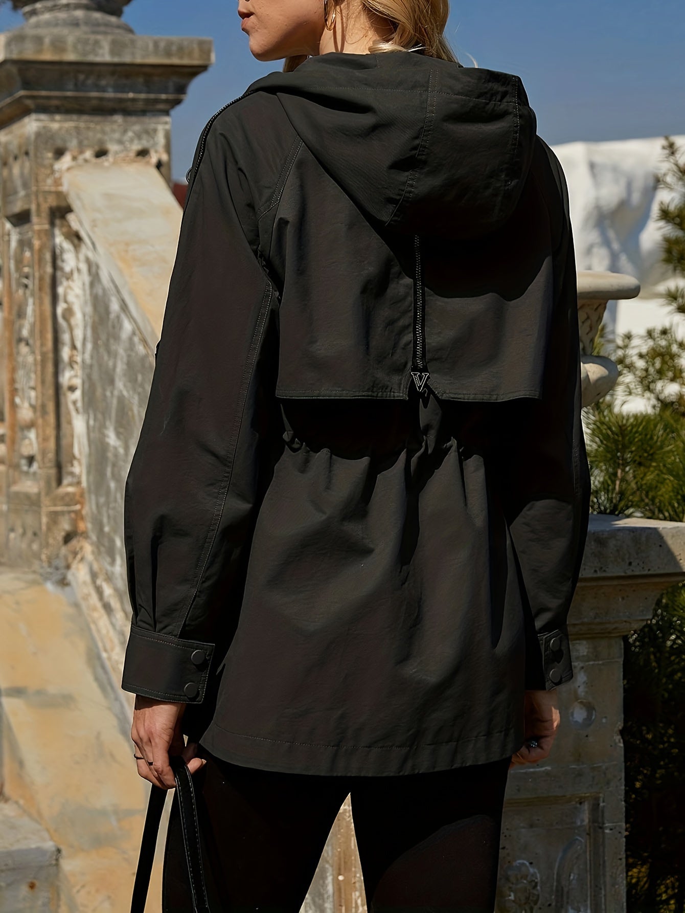 R&B | Stilvolle und Elegante Winterjacke