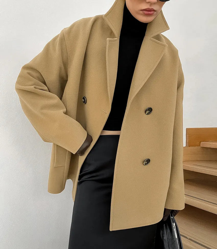 R&B | elegante braune Wolljacke mit doppelter Knopfreihe, halblang