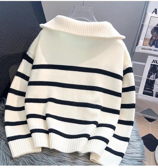 R&B | Gestreifter Statement-Pullover mit Kräftigen Farbfeldern