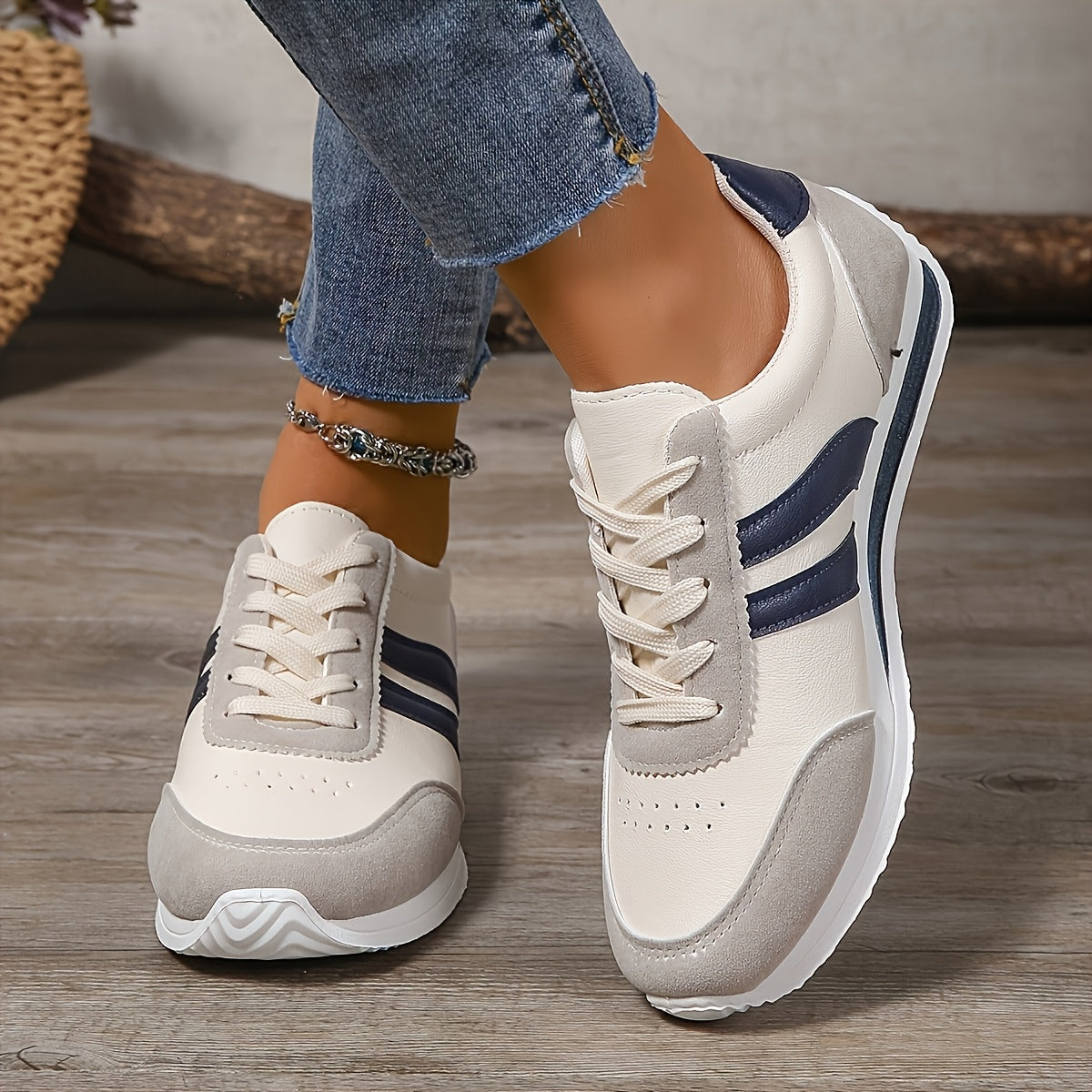 modische Schuhe, zeitloses Design. R&B R&B