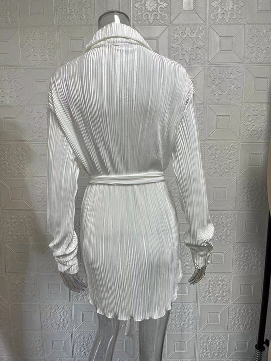 R&B | Langärmeliges Kleid mit Schnürsenkeln und elastischer Taille