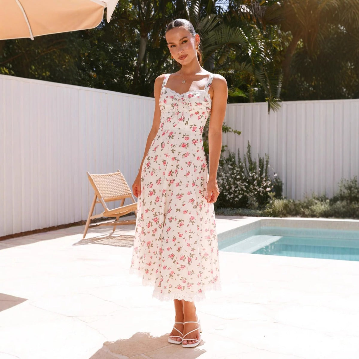 R&B | Spitzenkleid