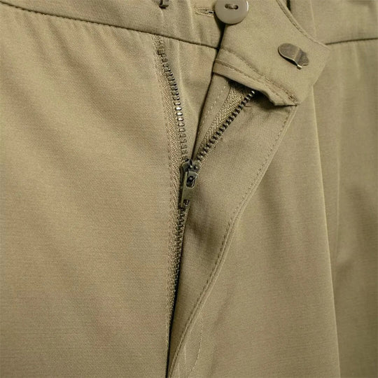 R&B | Utility Cargo Jacke mit Riemen und Taschenakzenten