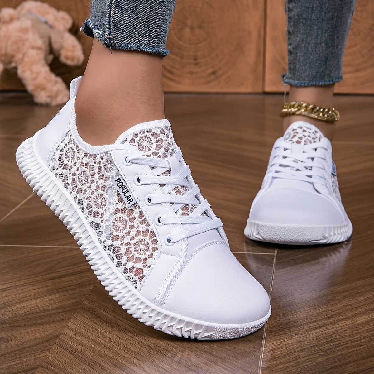 Sneakers mit floraler Spitze und atmungsaktivem Mesh-Futter R&B R&B