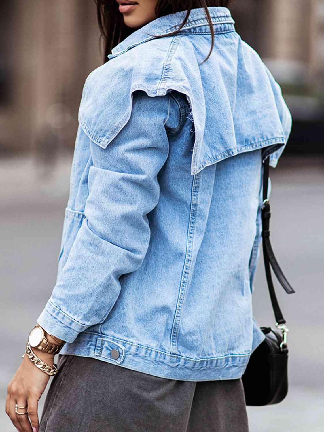 R&B | Kragenhals Knopfverschluss Denimjacke