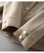 R&B | Warme Schicke Damenjacke mit Eleganten Knöpfen