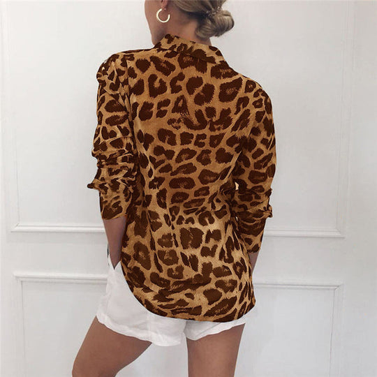 R&B | Stylische Bluse mit Leopardenmuster, langen Ärmeln und umschlagbarem Kragen