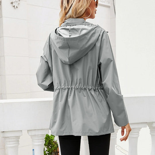 R&B | Modern geschnittene wasserdichte Damenjacke