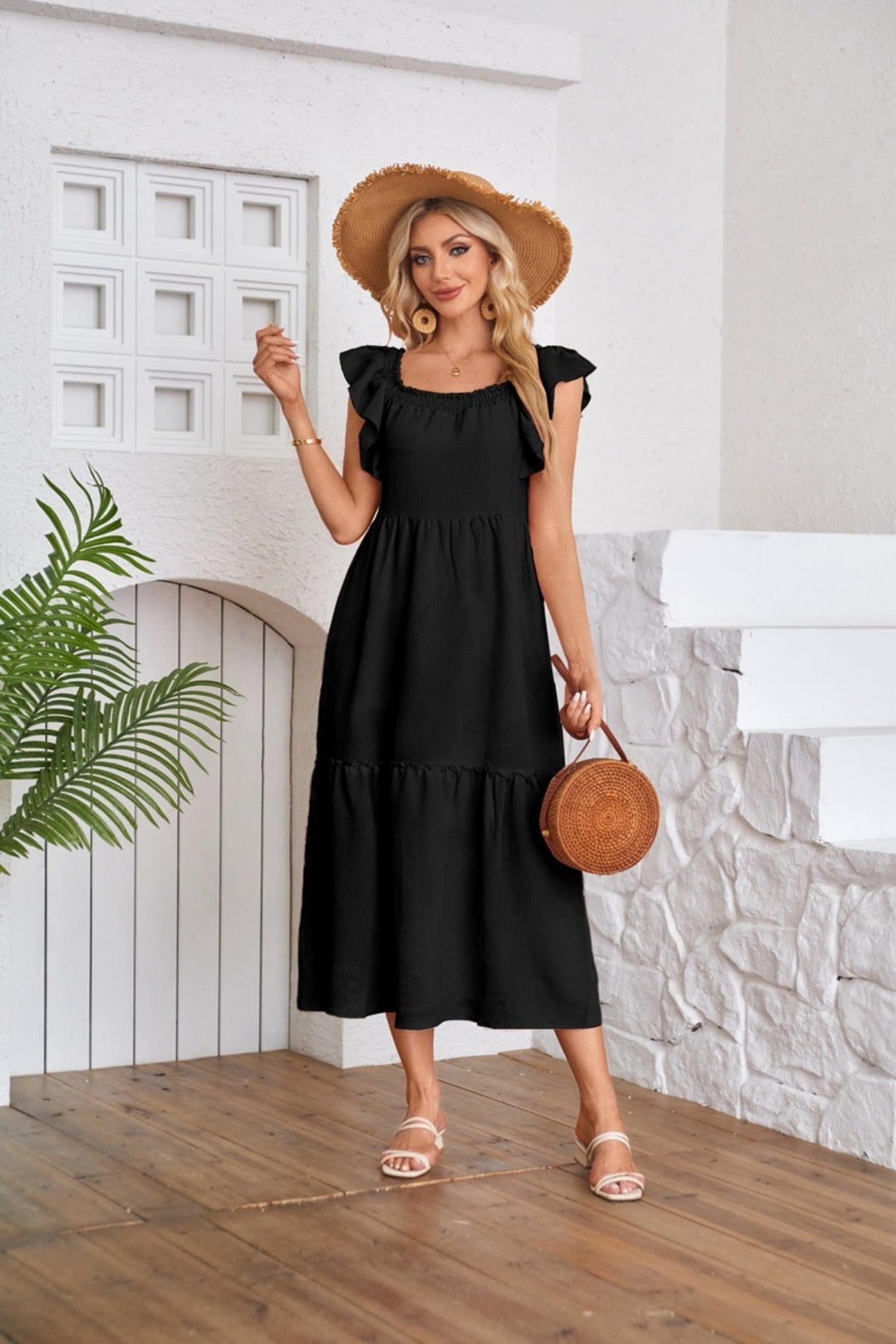 R&B | Kleid mit plissiertem Saum und eckigem Ausschnitt, schulterfrei