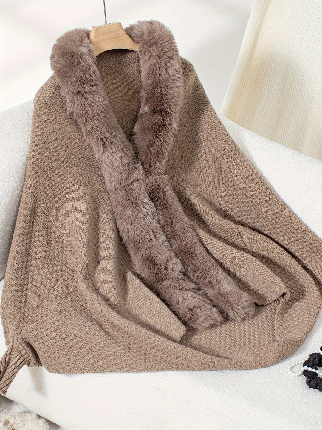 R&B | Faux Fur Cardigan mit Schal Kragen Akryl Warm und Elegant