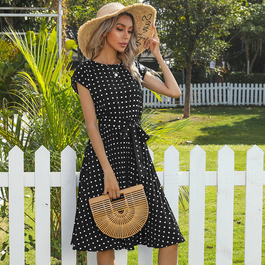 R&B | Kurzärmeliges Polka Dot Plissee-Kleid