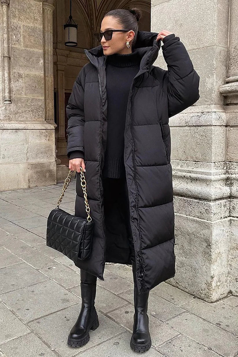 R&B | Lange gesteppte Jacke mit Kapuze für Damen ideal für kalte Wintertage