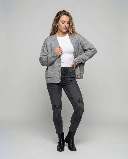 Strickjacke Damen lässig mit Knopfverschluss und großen Taschen