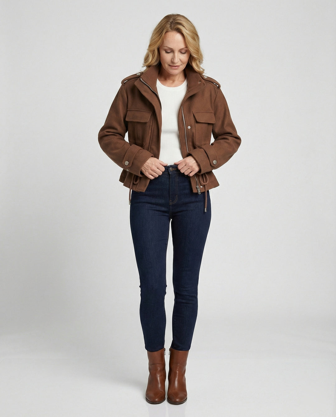Damen Freizeitjacke mit Taillierung und Taschen