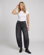 R&B | Mid Rise Barrel Jeans für Damen