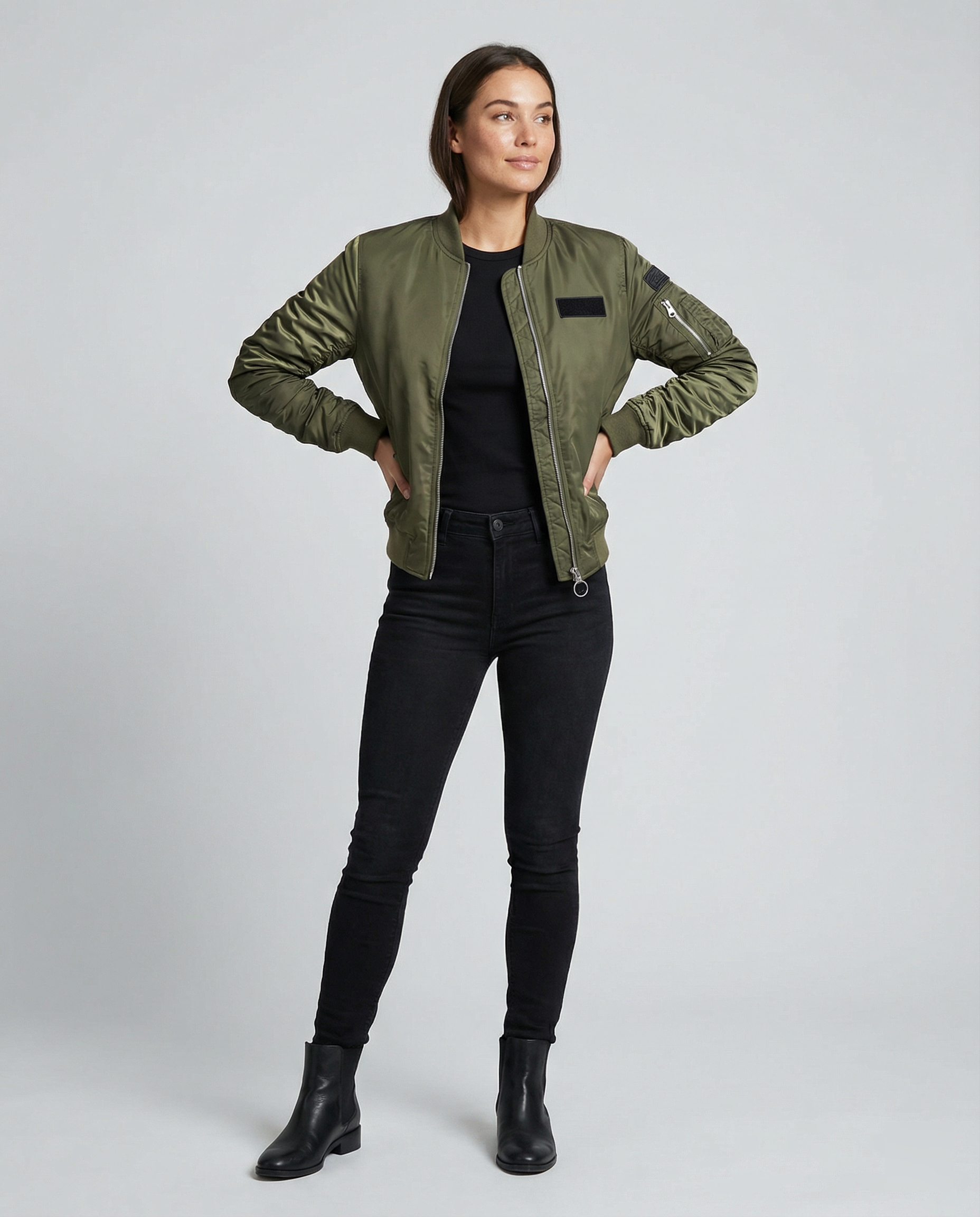 Übergangsjacke Damen sportlich als Bomberjacke mit Taschen
