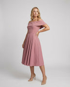 Vielseitiges trägerloses Satin-Kleid für Partys