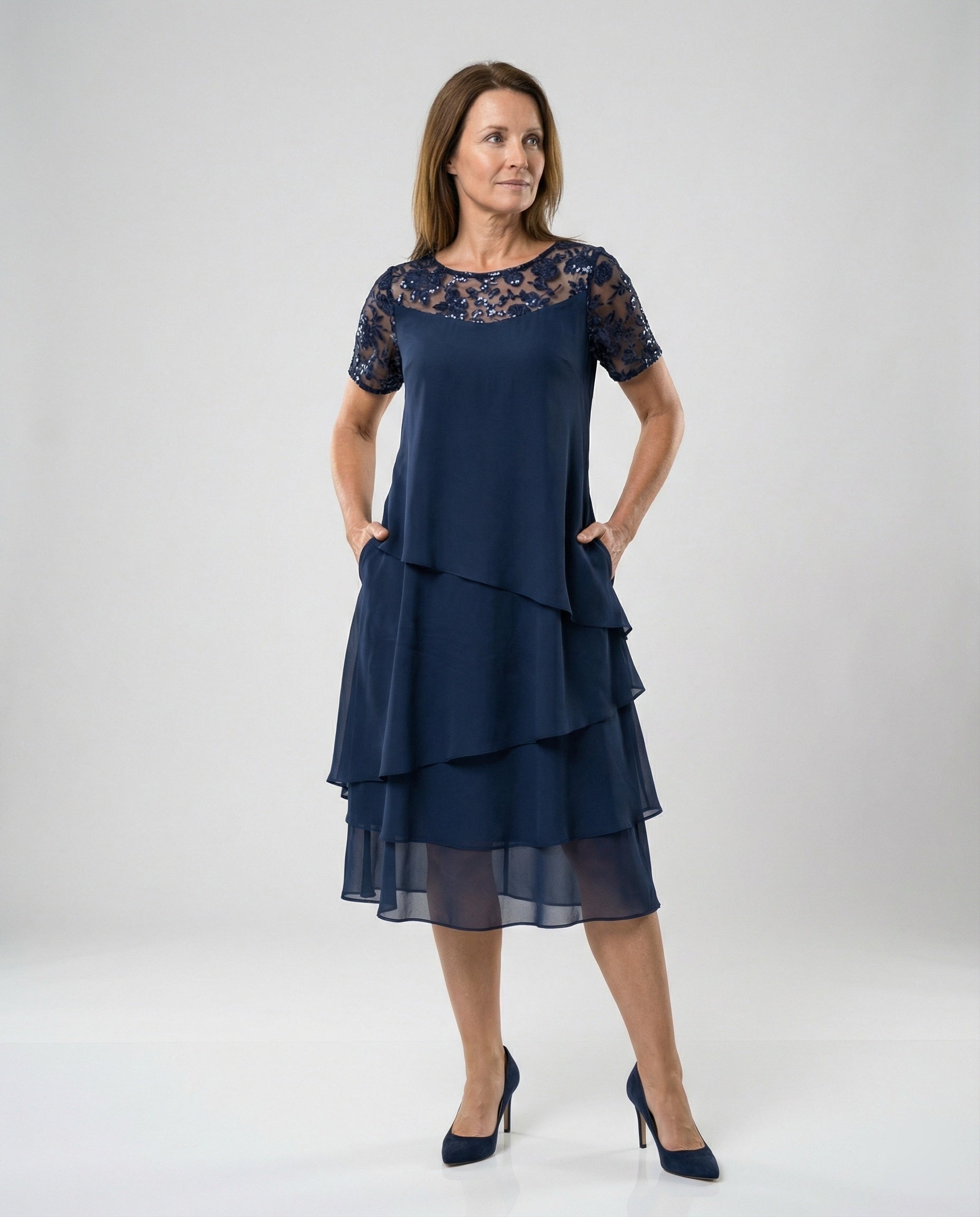Damen Elegantes Schichtkleid mit Spitzenärmel und asymmetrischem Saum R&B