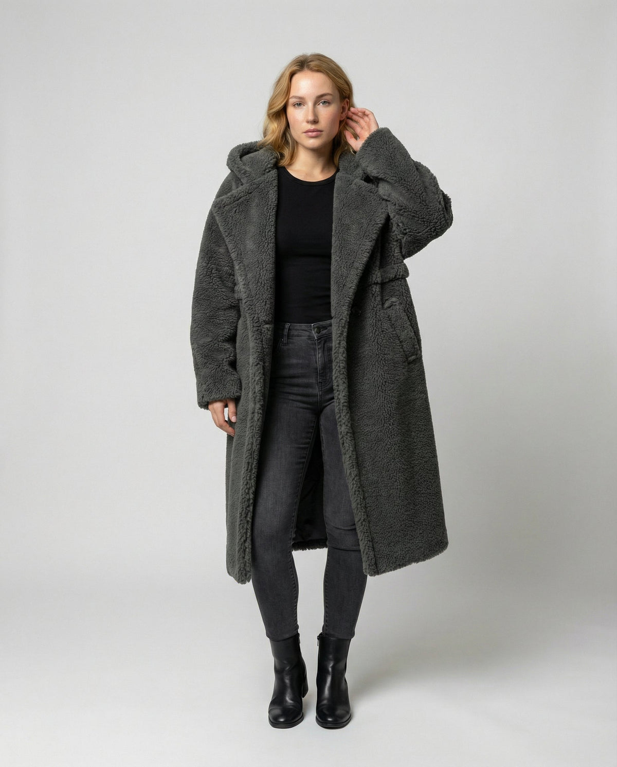 Damen Winterjacke mit Elegantem Design & für den Winter Geeignet | R&B