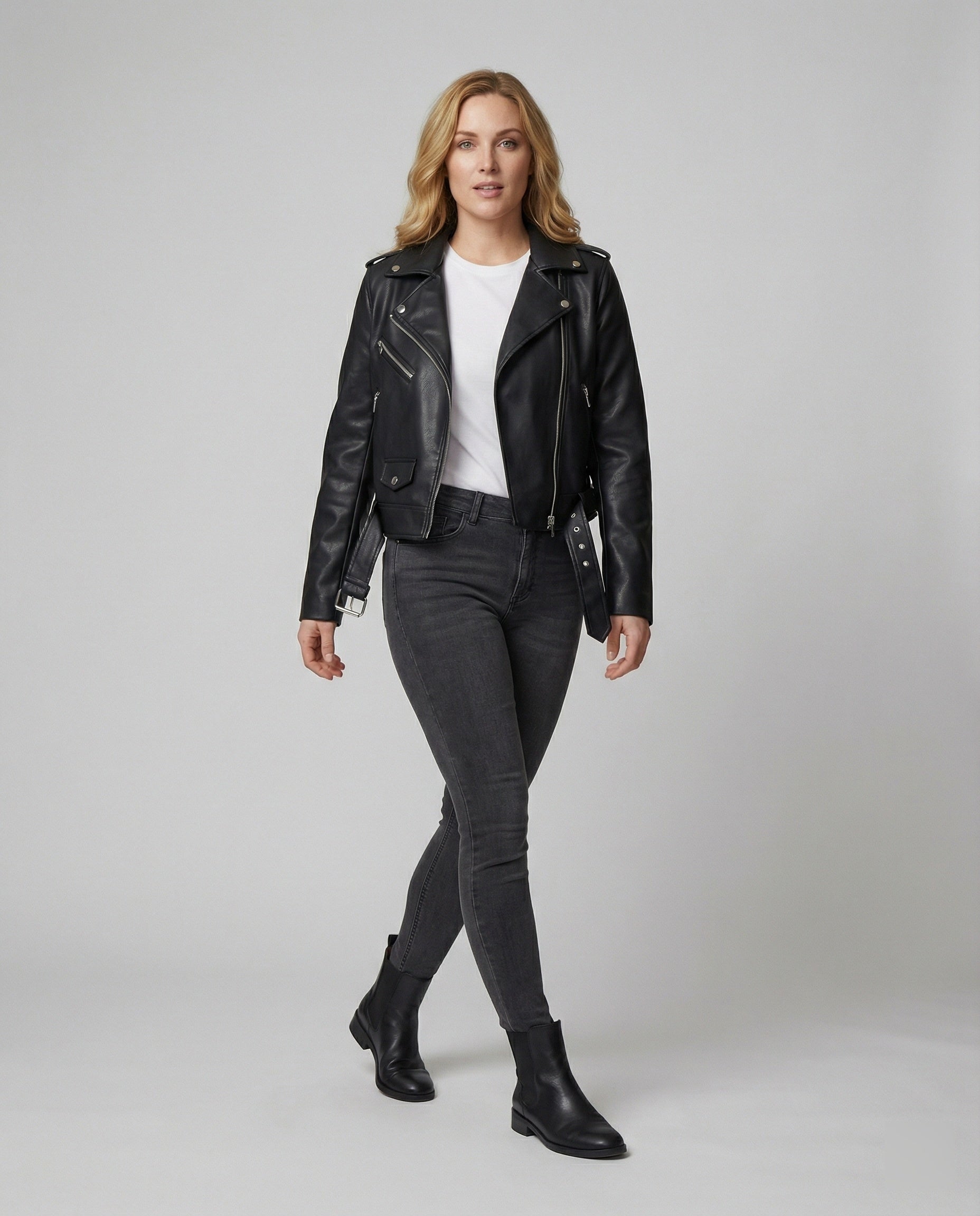 Damen Kunstleder Bikerjacke mit modernen Details