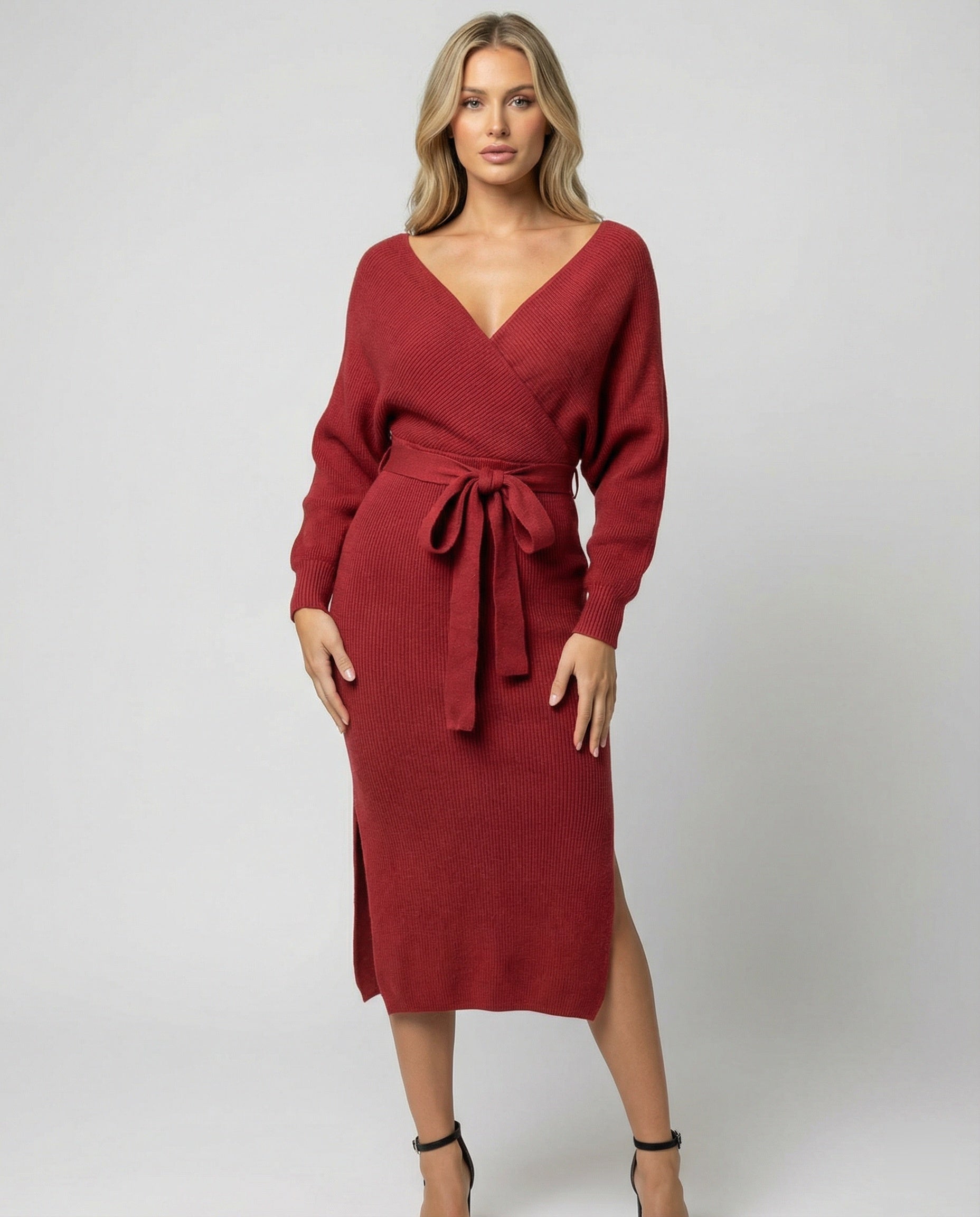 Damen Strickkleid mit elegantem Wickeldesign und dekorativem Gürtel R&B