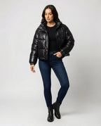 Kurze Steppjacke Damen mit glänzender Oberfläche