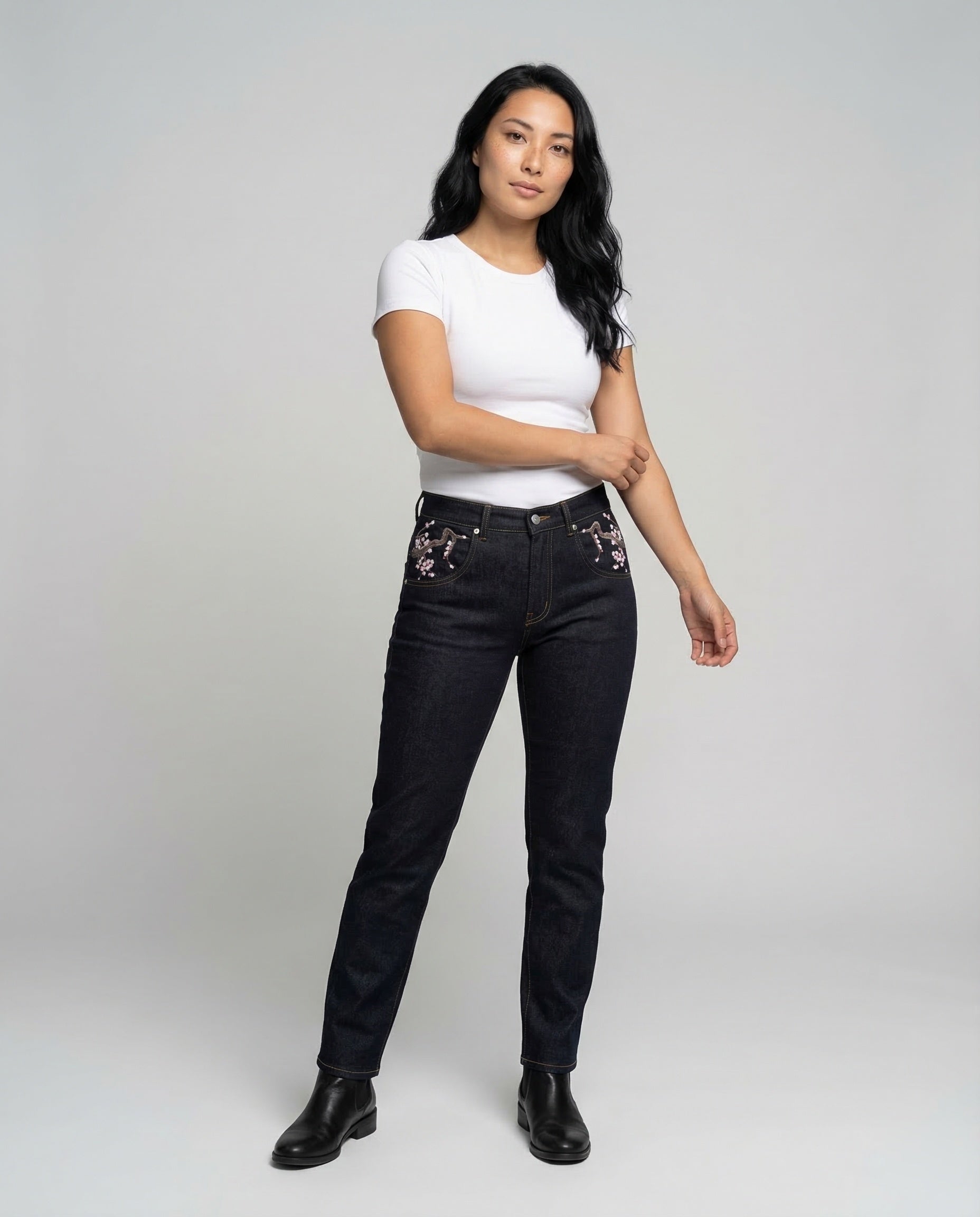 Damen Jeans High Waist Perlenstickerei