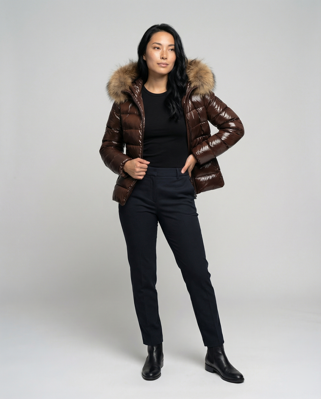 Damen Winterdaunenjacke mit abnehmbarer Kapuze und luxuriösem Fellkragen R&B