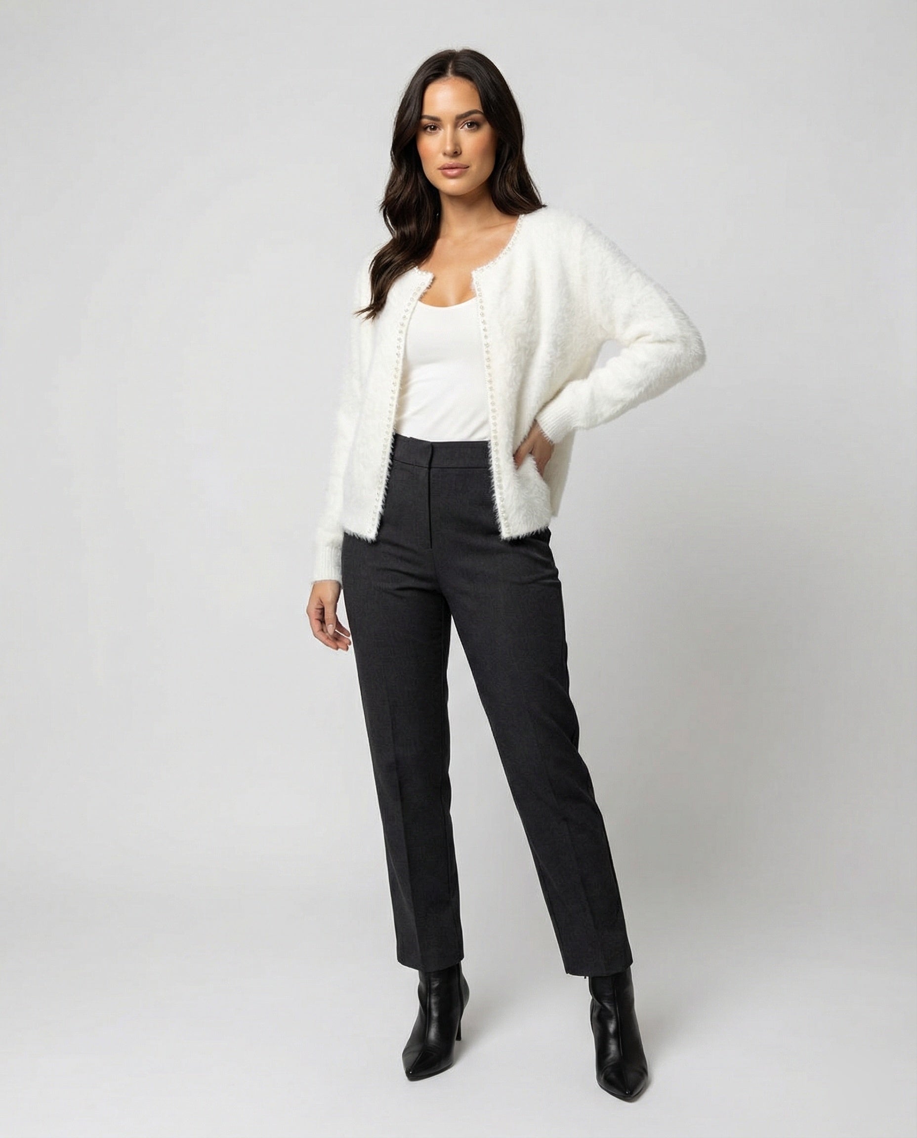 Strickjacke Damen flauschig mit Perlenverzierung