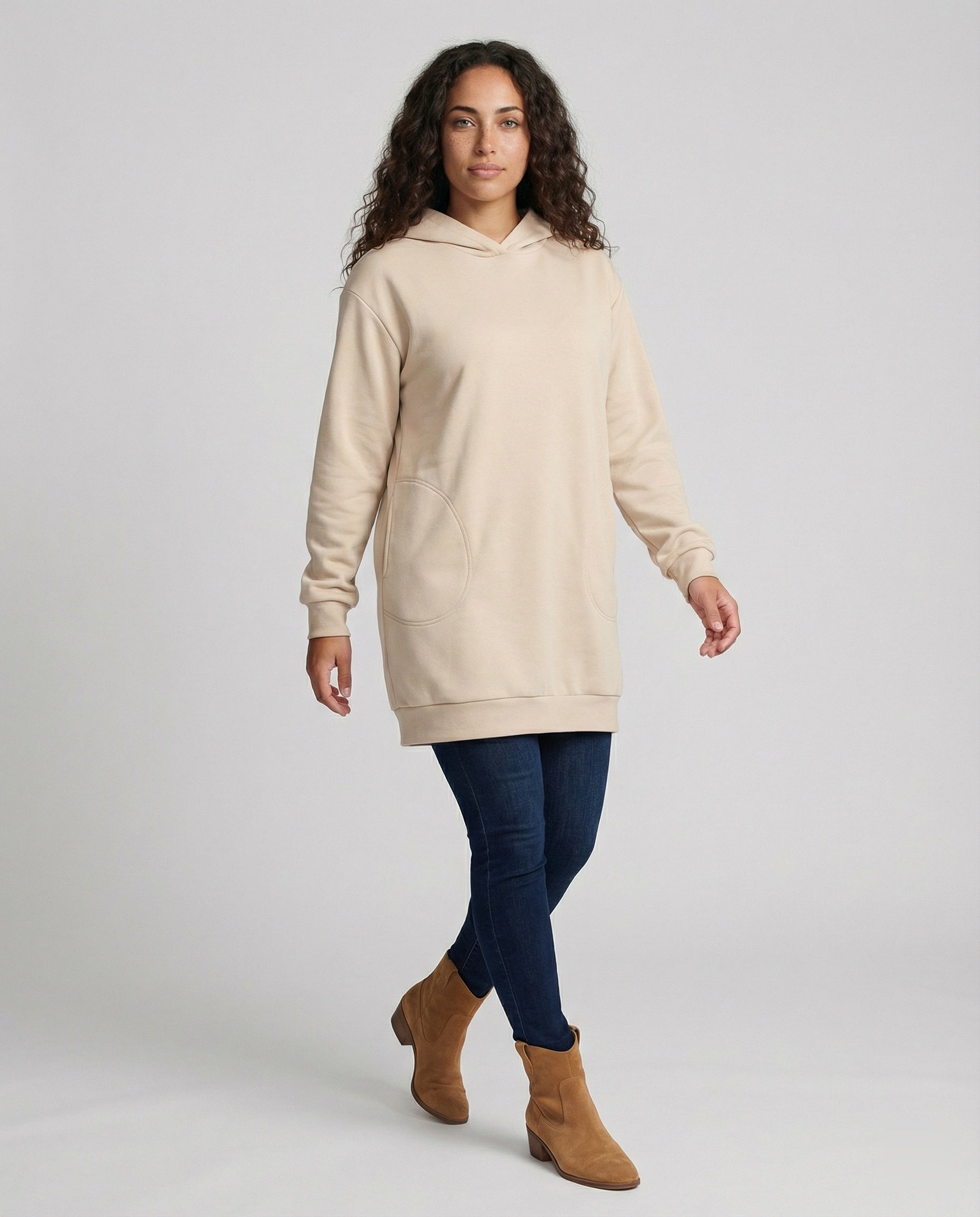 R&B | Stylisches Kapuzenpullover-Kleid