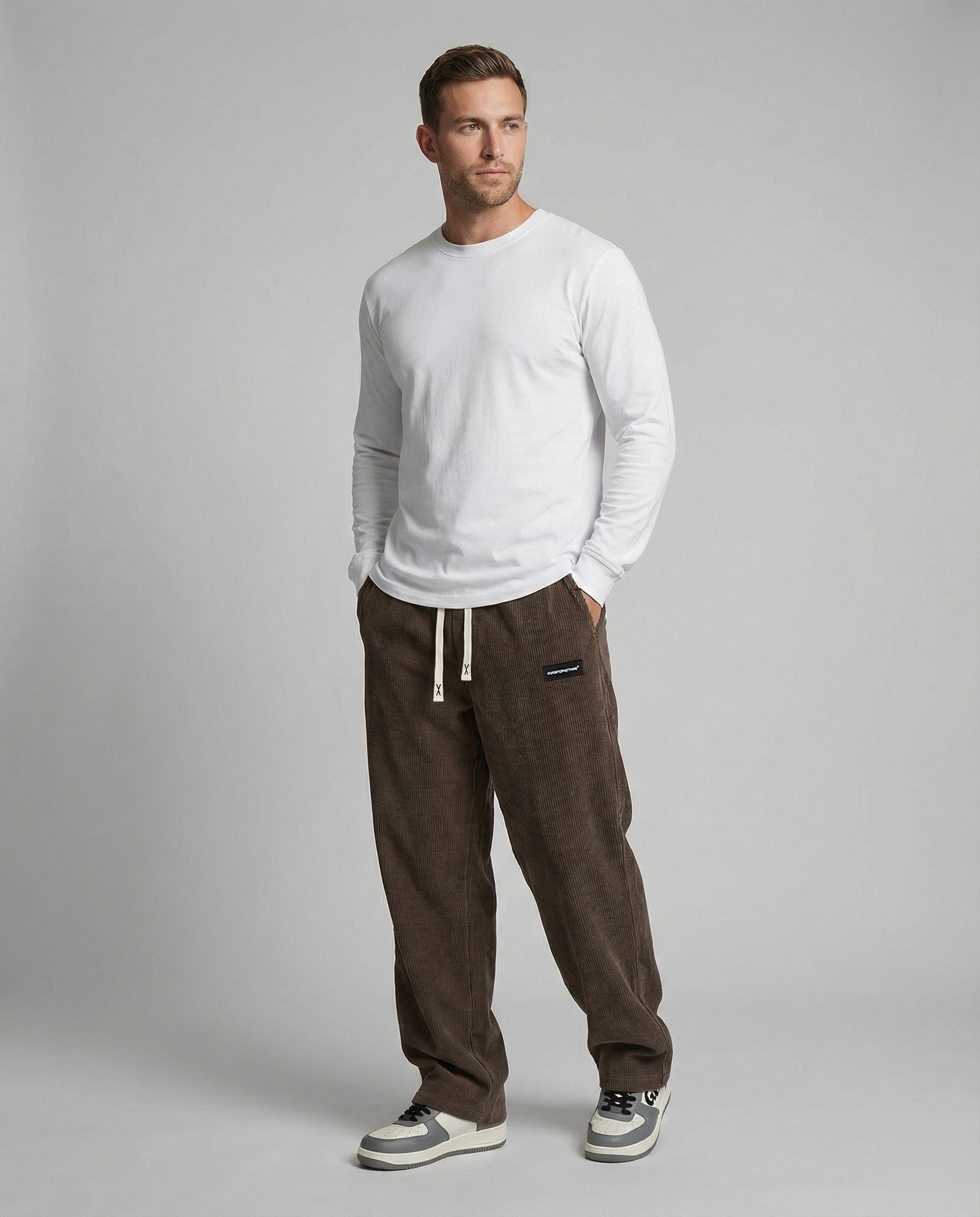 Herren Cordhose weit mit Kordelzug