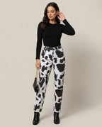 Damen Trendige Jeans im einzigartigen Kuhmuster R&B